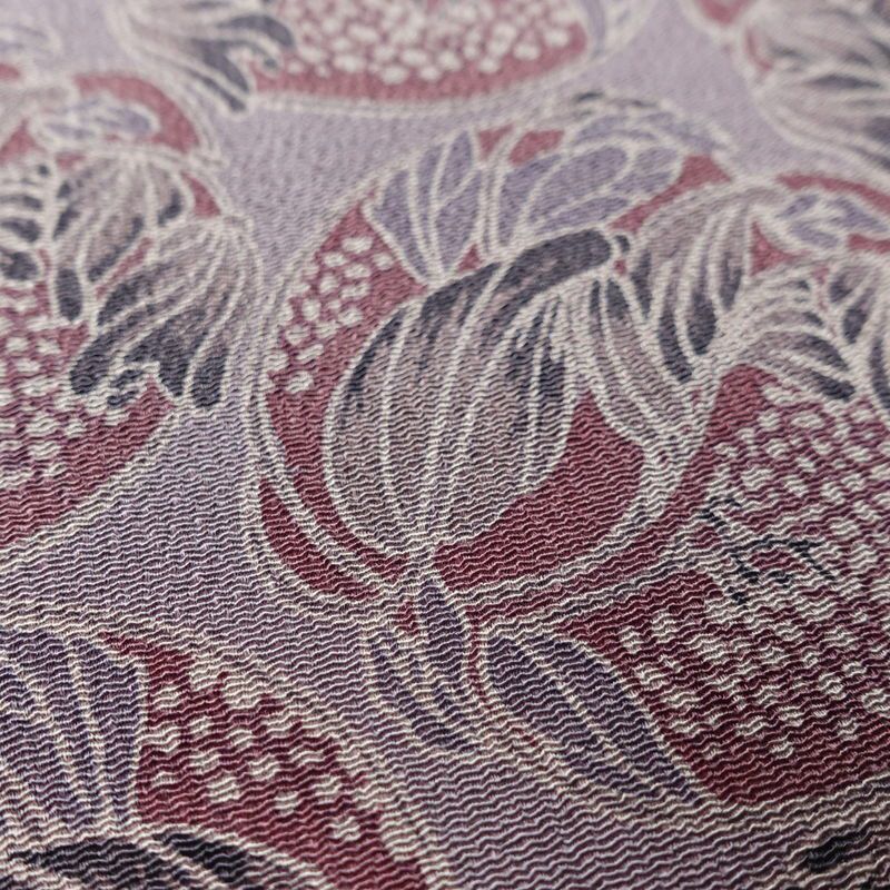 小紋 しつけ糸付き 縮緬 正絹 木の葉・植物柄 袷仕立て 身丈166.5cm 裄丈66cm 着物 紫・藤色_画像7