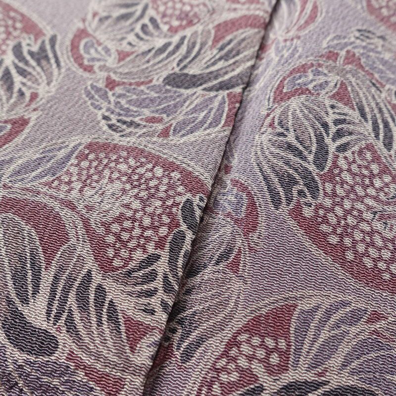 小紋 しつけ糸付き 縮緬 正絹 木の葉・植物柄 袷仕立て 身丈166.5cm 裄丈66cm 着物 紫・藤色_画像9