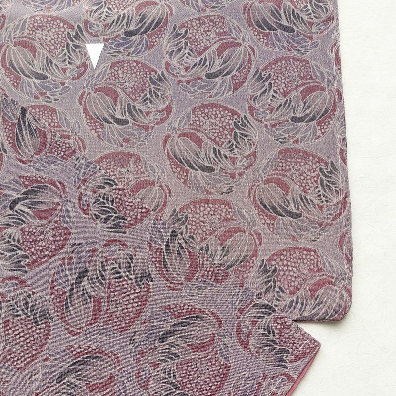 小紋 しつけ糸付き 縮緬 正絹 木の葉・植物柄 袷仕立て 身丈166.5cm 裄丈66cm 着物 紫・藤色_画像14