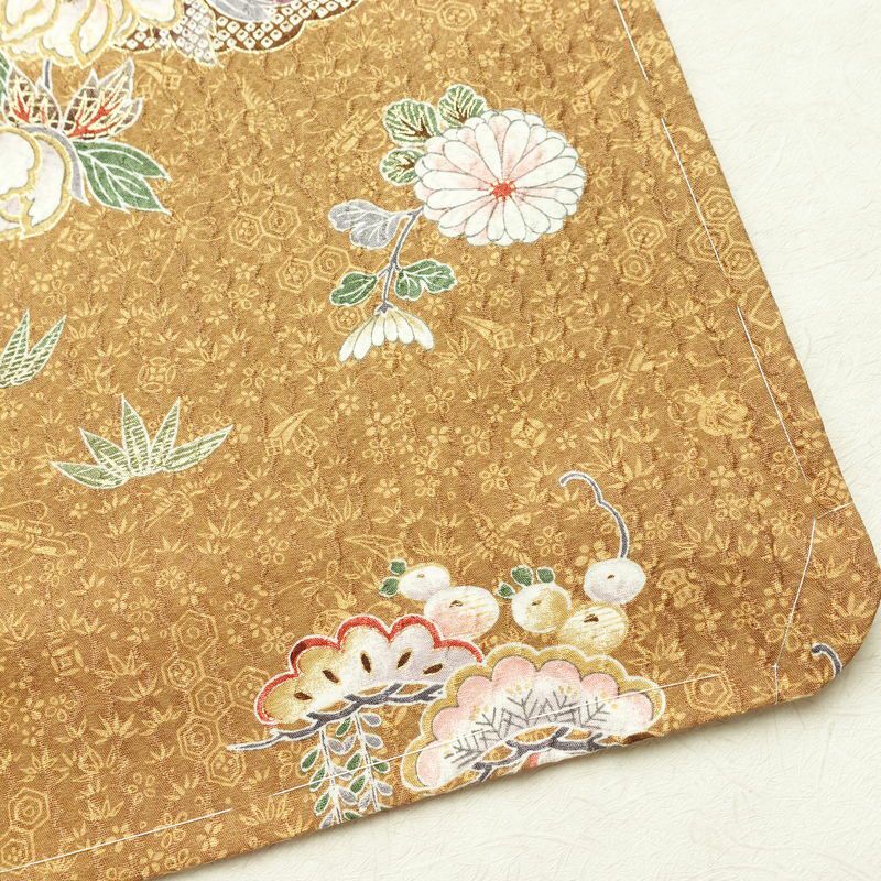 小紋 良品 しつけ糸付き 正絹 花柄 袷仕立て 身丈164.5cm 裄丈67.5cm 金彩 桜	着物 茶_画像15