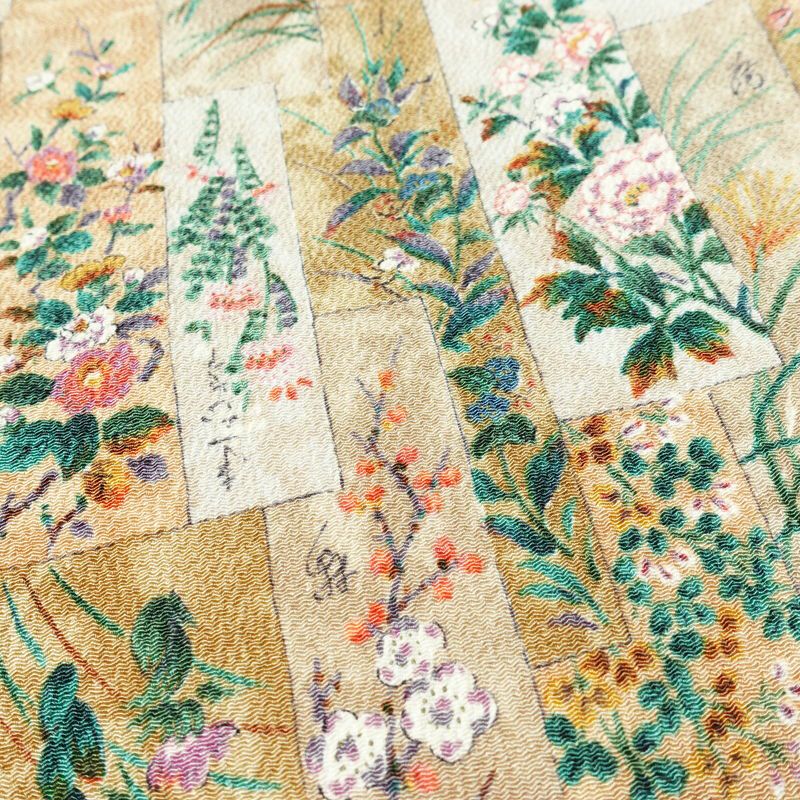 小紋 美品 しつけ糸付き 縮緬 正絹 木の葉・植物柄 袷仕立て 身丈161cm 裄丈66cm 着物 ベージュ_画像6