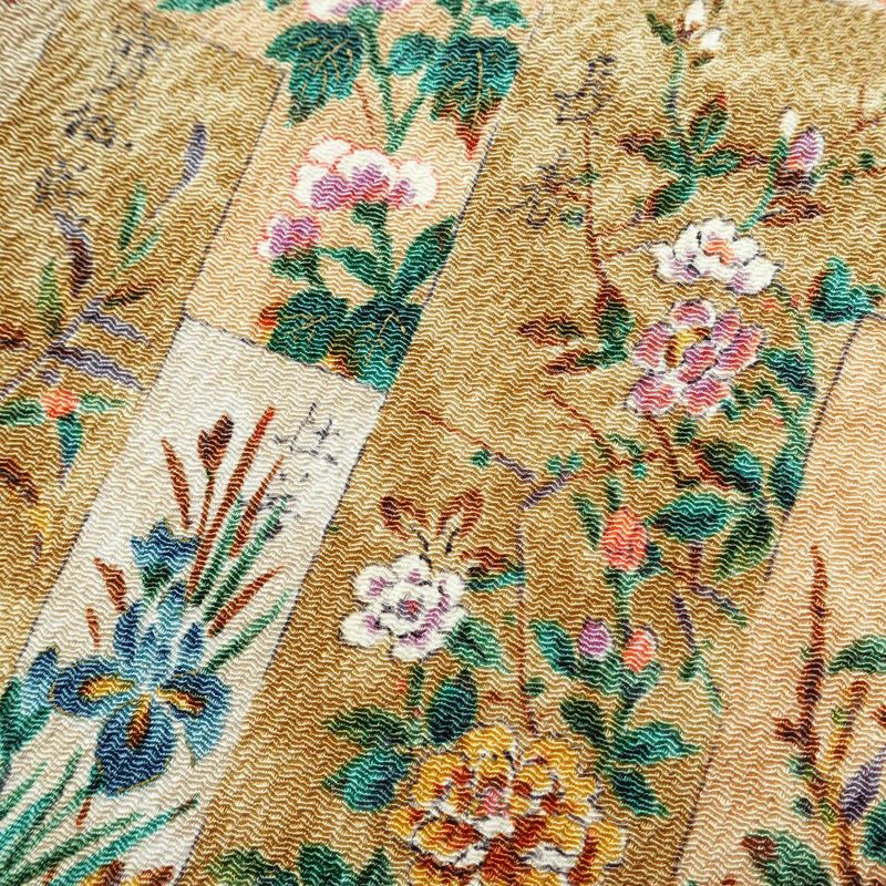 小紋 美品 しつけ糸付き 縮緬 正絹 木の葉・植物柄 袷仕立て 身丈161cm 裄丈66cm 着物 ベージュ_画像8