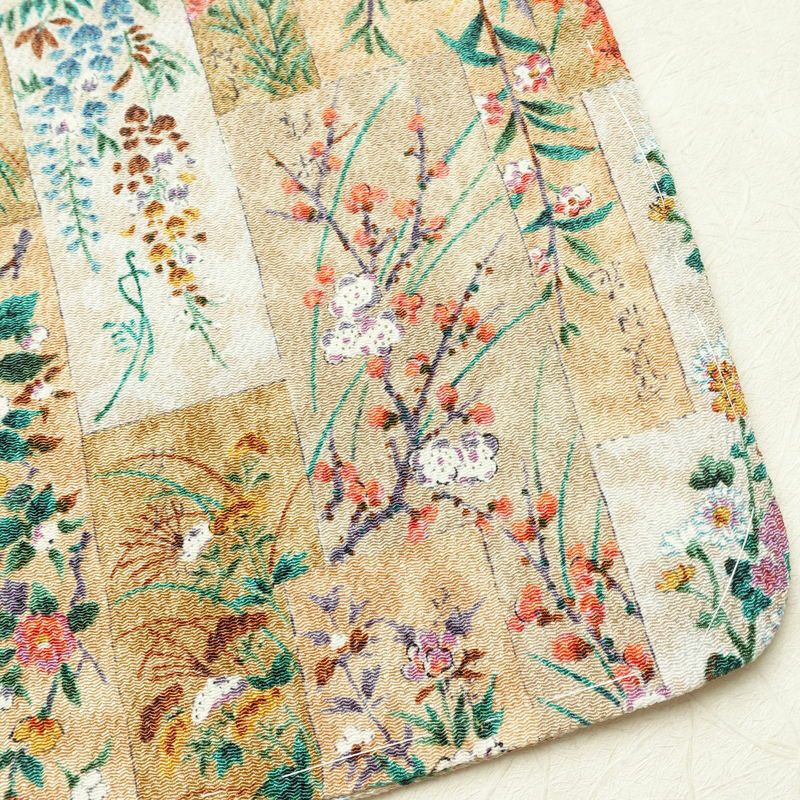 小紋 美品 しつけ糸付き 縮緬 正絹 木の葉・植物柄 袷仕立て 身丈161cm 裄丈66cm 着物 ベージュ_画像15