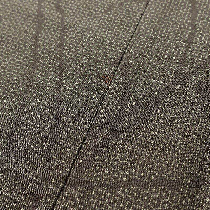 紬 良品 しつけ糸付き 正絹 木の葉・植物柄 袷仕立て 身丈165.5cm 裄丈69.5cm 着物 茶_画像9