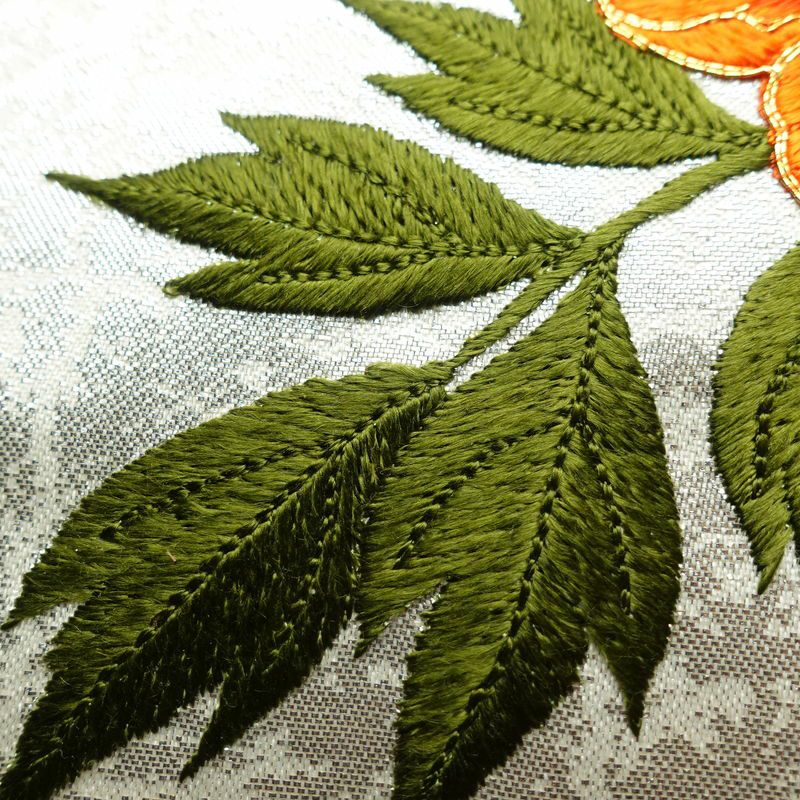名古屋帯 太鼓柄 良品 金駒刺繍 正絹 花柄 名古屋仕立て 箔 刺繍 帯 金・銀_画像4