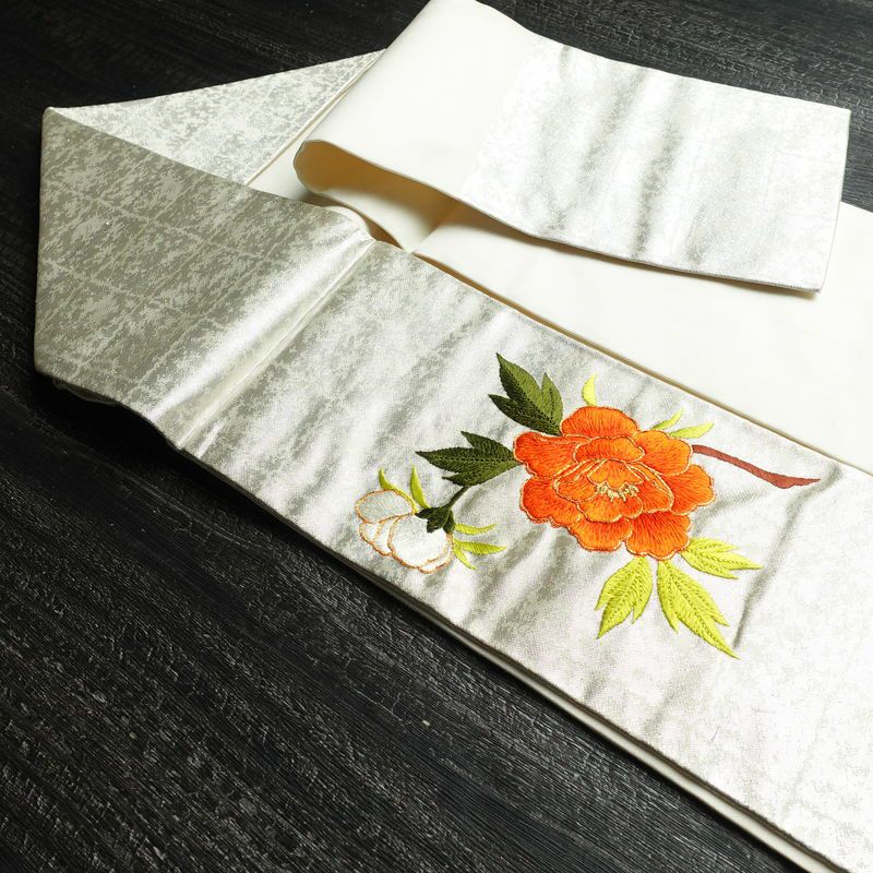 名古屋帯 太鼓柄 良品 金駒刺繍 正絹 花柄 名古屋仕立て 箔 刺繍 帯 金・銀_画像21