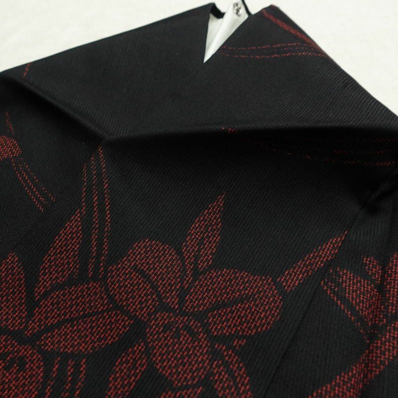 盛夏 良品 夏用 しつけ糸付き 正絹 花柄 単衣仕立て 身丈162.5cm 裄丈66.5cm 着物 黒_画像17