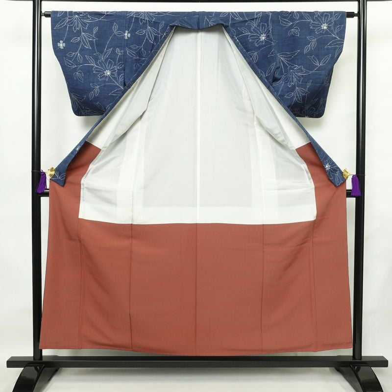 紬 良品 正絹 花柄 袷仕立て 身丈155.5cm 裄丈63cm 着物 青・紺_画像3