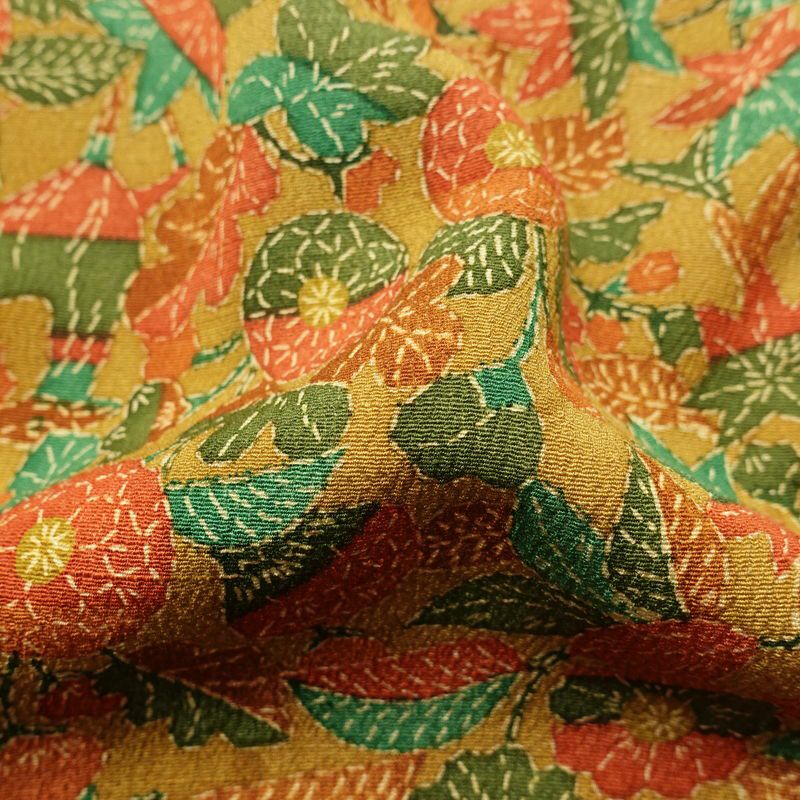 小紋 縮緬 総柄 正絹 木の葉・植物柄 袷仕立て 身丈151.5cm 裄丈63cm 着物 黄・黄土色_画像21