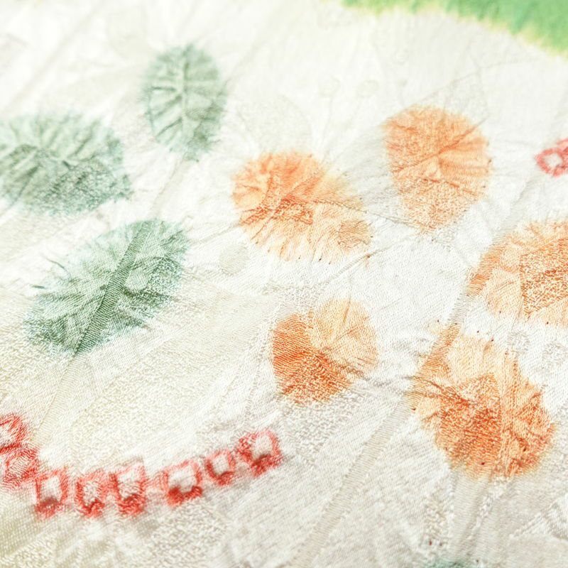 小紋 絞り 正絹 雲柄 袷仕立て 身丈155cm 裄丈68cm 一部しつけ糸付き 着物 多色使い_画像7