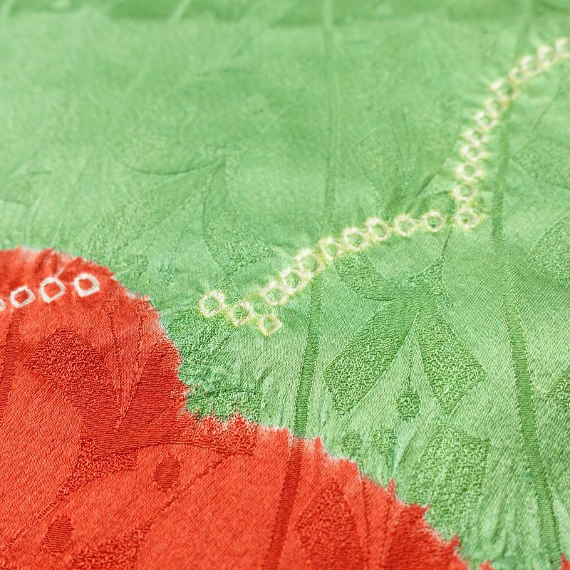 小紋 絞り 正絹 雲柄 袷仕立て 身丈155cm 裄丈68cm 一部しつけ糸付き 着物 多色使い_画像9