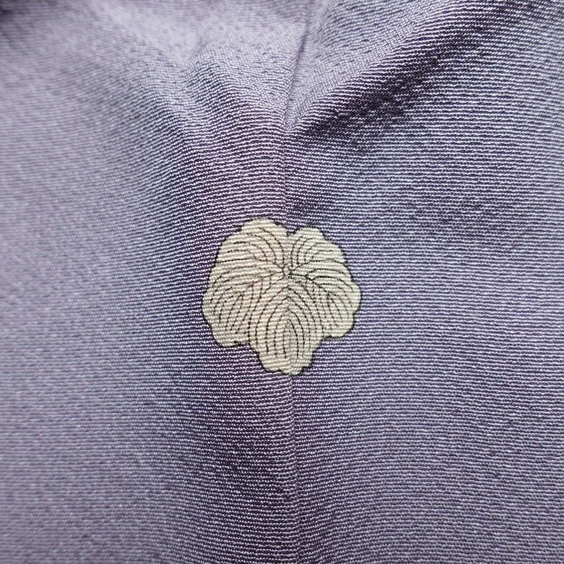 色無地 縮緬 一つ紋付き 正絹 無地 袷仕立て 身丈155cm 裄丈64.5cm 共八掛 フォーマル 着物 紫・藤色_画像11