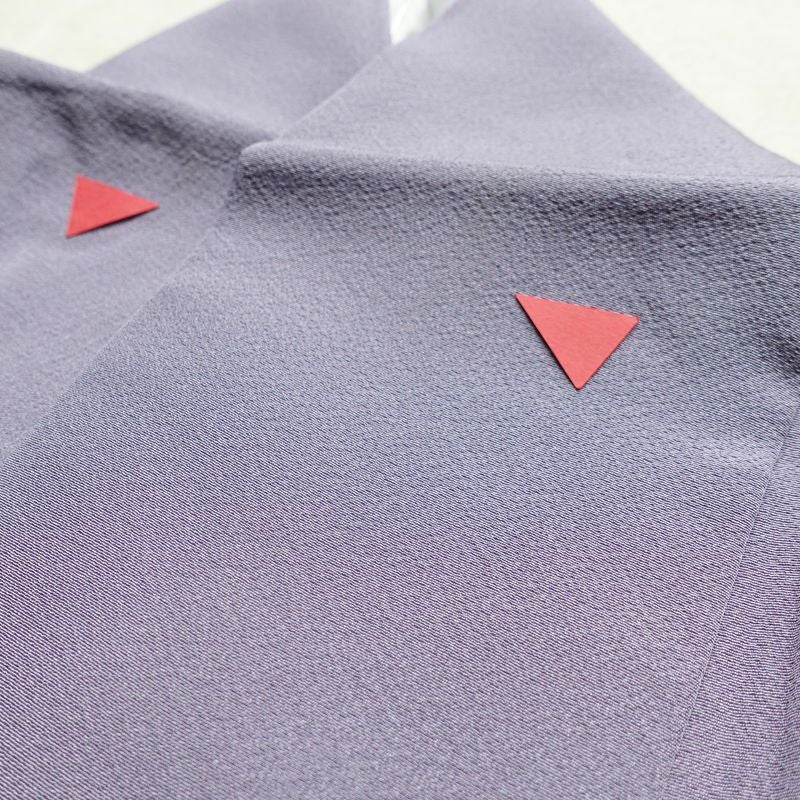 色無地 縮緬 一つ紋付き 正絹 無地 袷仕立て 身丈155cm 裄丈64.5cm 共八掛 フォーマル 着物 紫・藤色_画像16