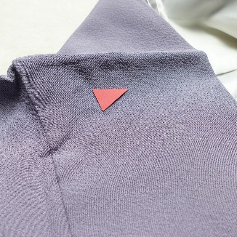 色無地 縮緬 一つ紋付き 正絹 無地 袷仕立て 身丈155cm 裄丈64.5cm 共八掛 フォーマル 着物 紫・藤色_画像17