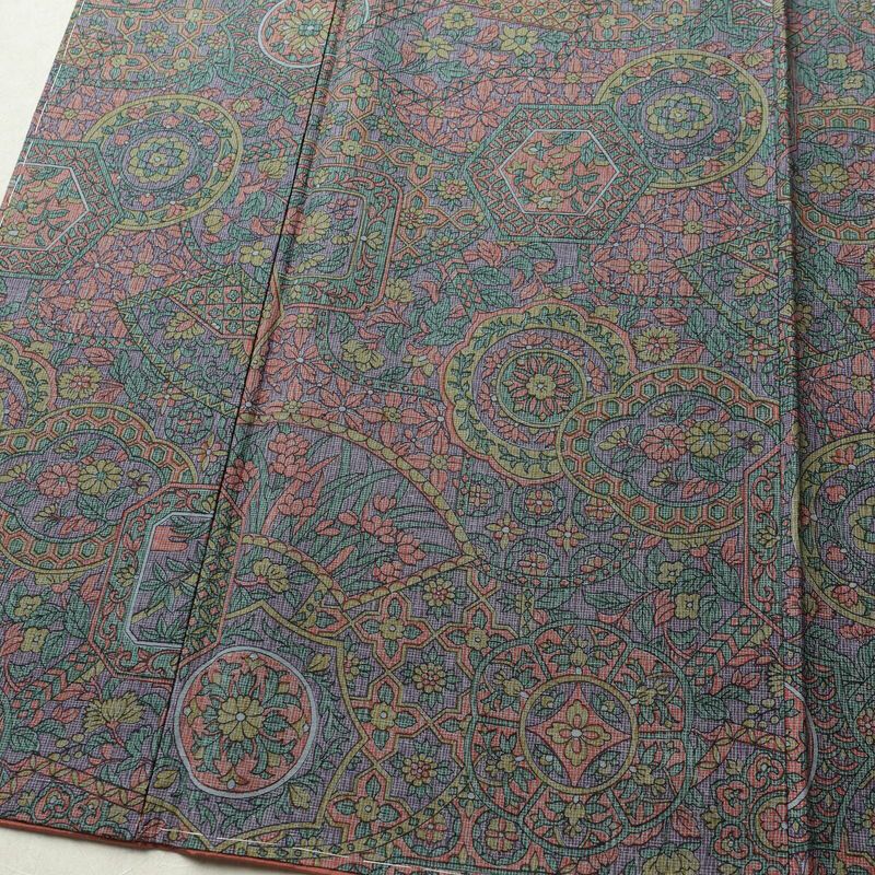 小紋 しつけ糸付き 紬地 正絹 木の葉・植物柄 袷仕立て 身丈159cm 裄丈65.5cm 着物 多色使い_画像4