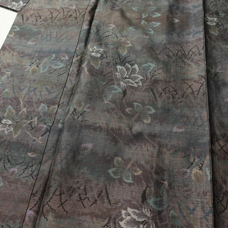 大島紬 証紙なし 正絹 木の葉・植物柄 袷仕立て 身丈155cm 裄丈64cm 着物 多色使い_画像5