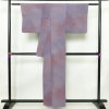 小紋 斉藤三才 落款入り 縮緬 一つ紋付き 正絹 その他の柄 袷仕立て 身丈157cm 裄丈66.5cm フォーマル 着物 紫・藤色_画像2