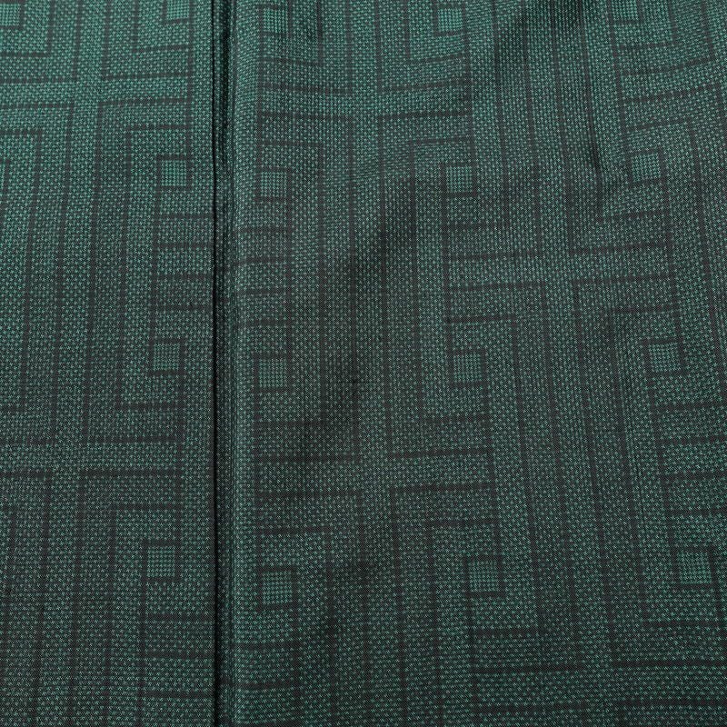 大島紬 正絹 幾何学柄・抽象柄 袷仕立て 身丈162cm 裄丈65.5cm 着物 緑・うぐいす色_画像6