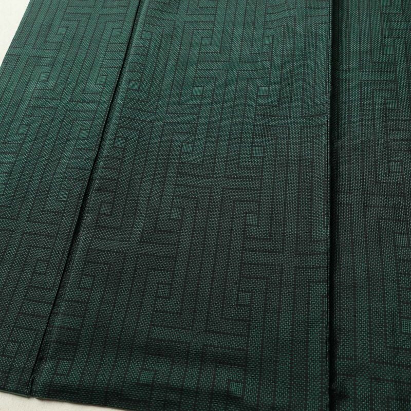 大島紬 正絹 幾何学柄・抽象柄 袷仕立て 身丈162cm 裄丈65.5cm 着物 緑・うぐいす色_画像7
