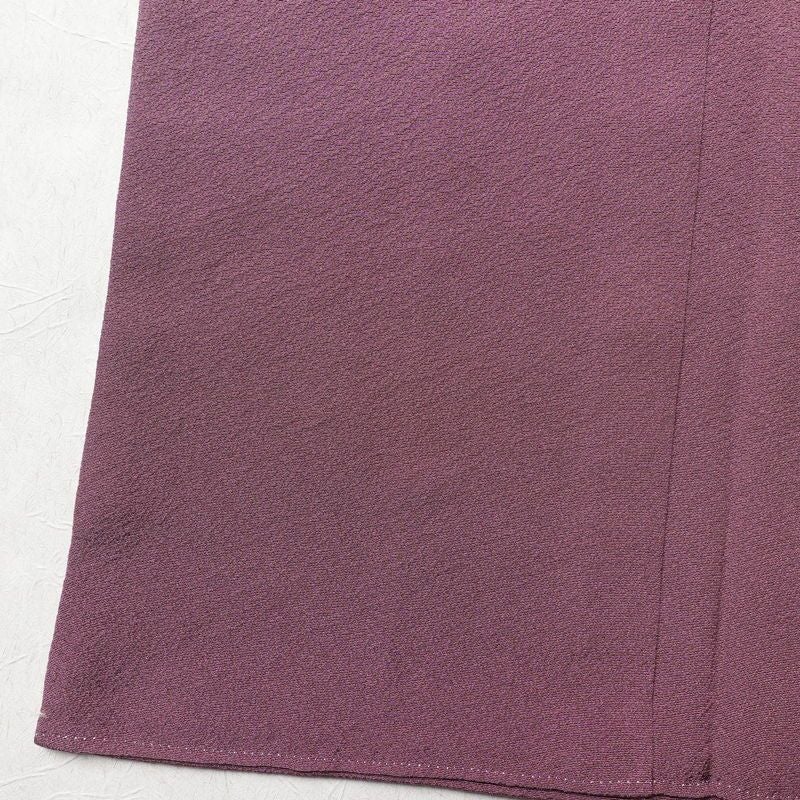色無地 縮緬 一つ紋付き 正絹 無地 袷仕立て 身丈161cm 裄丈67cm フォーマル 着物 紫・藤色_画像11