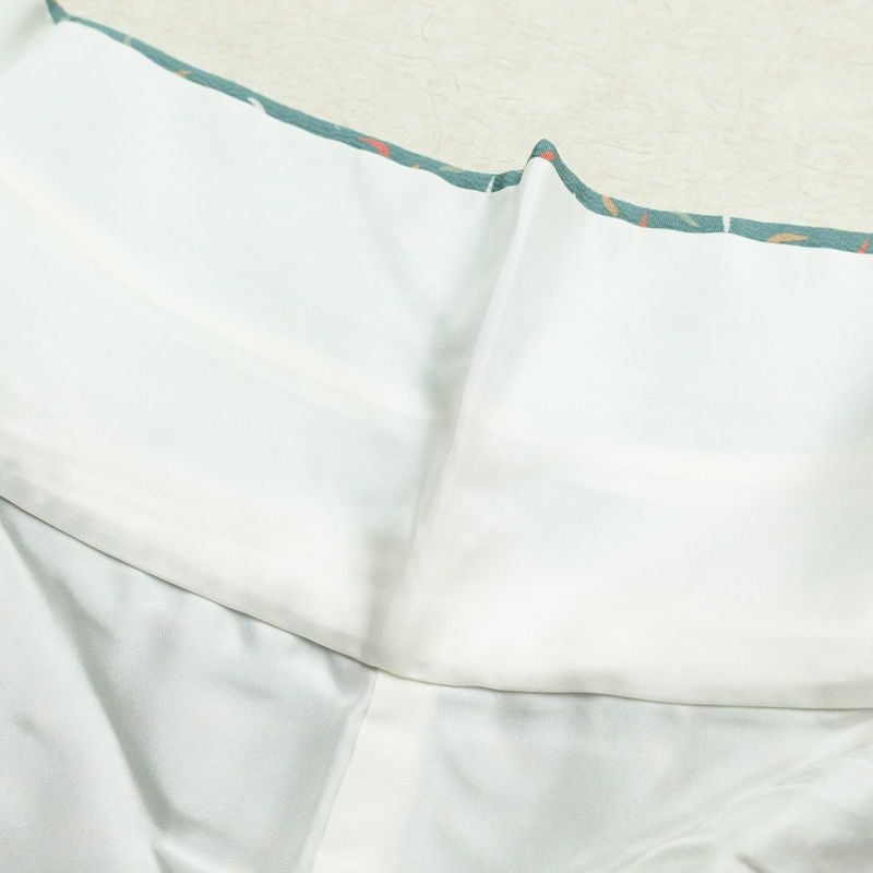 小紋 しつけ糸付き 縮緬 正絹 幾何学柄・抽象柄 袷仕立て 身丈158cm 裄丈64cm 着物 緑・うぐいす色_画像18