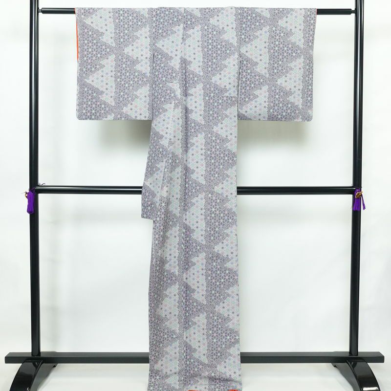 小紋 正絹 紬地 麻の葉柄 袷仕立て 身丈166cm 裄丈66.5cm 着物 青・紺_画像2