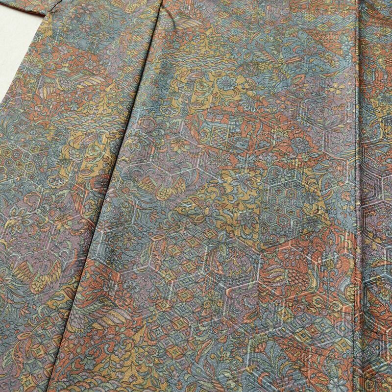 小紋 良品 しつけ糸付き 総柄 ポリエステル 幾何学柄・抽象柄 袷仕立て 身丈158.5cm 裄丈65cm 着物 多色使い_画像5