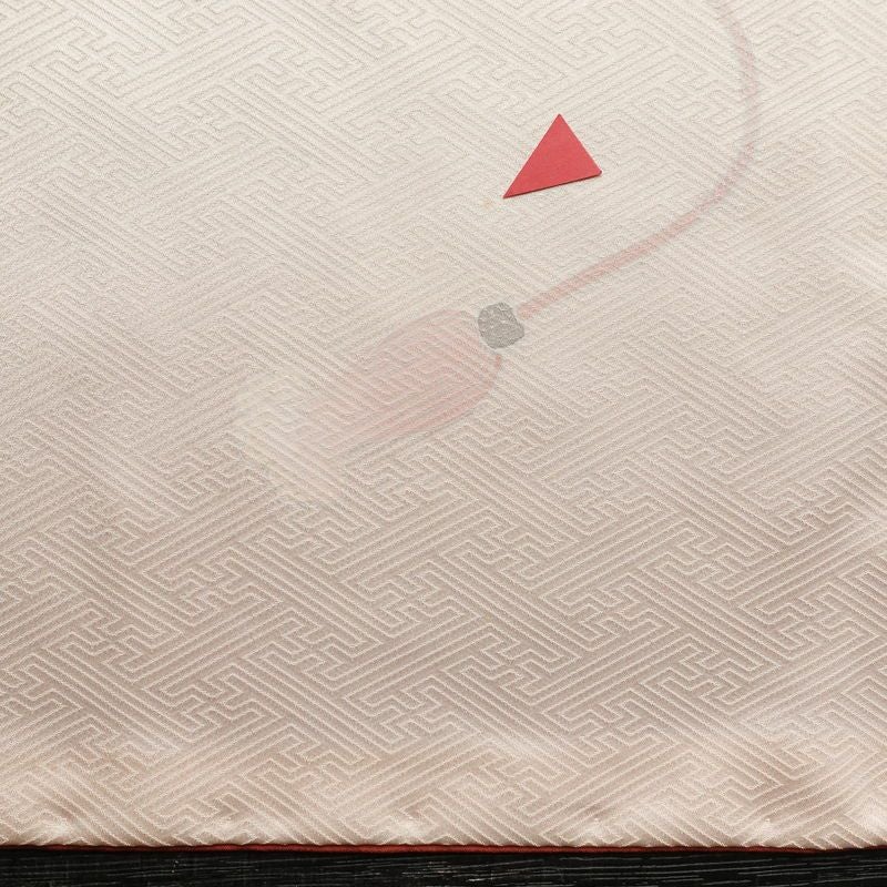 付け下げ 良品 綸子 一つ紋付き 正絹 木の葉・植物柄 袷仕立て 身丈161.5cm 裄丈65cm フォーマル 着物 ピンク_画像13