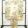 振袖 正絹 風景柄 袷仕立て 身丈172.5cm 裄丈67cm 箔 金彩 フォーマル 二十歳 レトロ 着物 クリーム_画像2