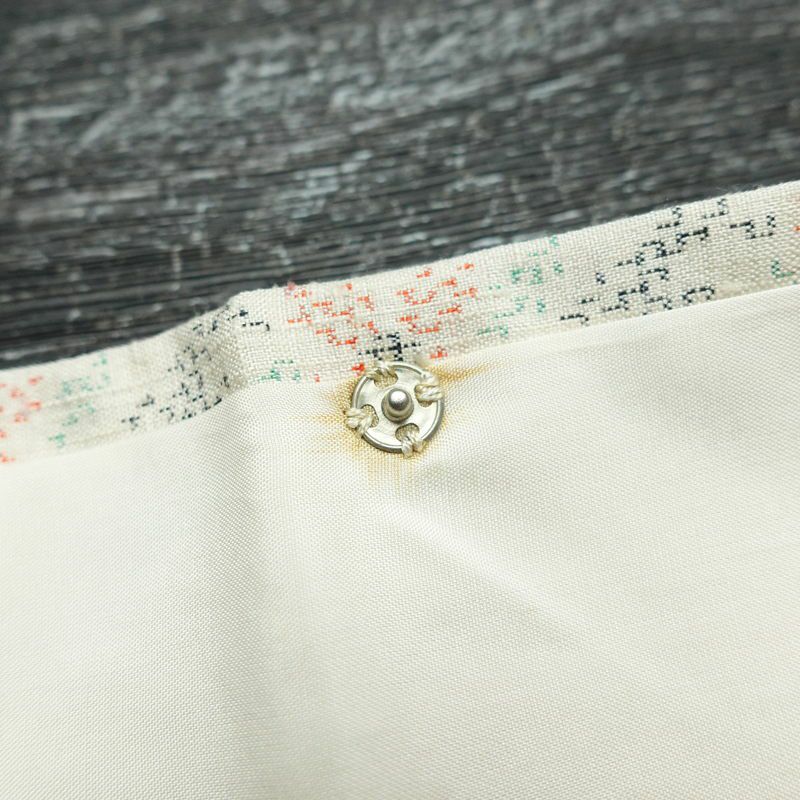 紬 正絹 幾何学柄・抽象柄 袷仕立て 身丈158cm 裄丈65.5cm 着物 白_画像18