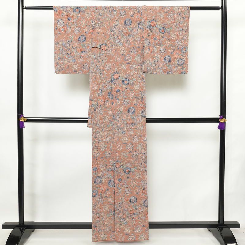 小紋 落款入り 縮緬 総柄 正絹 袷仕立て 身丈159.5cm 裄丈63.5cm 着物 くすみピンク ピンク_画像2