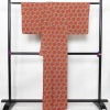 小紋 良品 縮緬 正絹 幾何学柄・抽象柄 袷仕立て 身丈162.5cm 裄丈68cm 一部しつけ糸付き 着物 ピンク_画像2