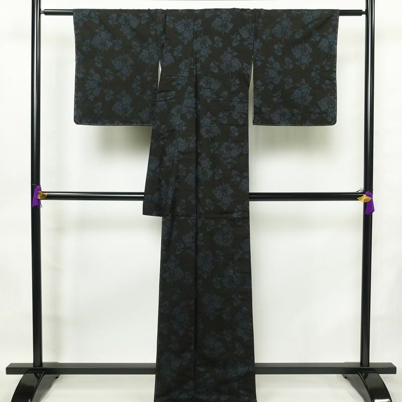 大島紬 しつけ糸付き 正絹 木の葉・植物柄 袷仕立て 身丈170cm 裄丈69.5cm 着物 黒_画像2