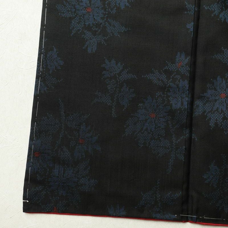 大島紬 しつけ糸付き 正絹 木の葉・植物柄 袷仕立て 身丈170cm 裄丈69.5cm 着物 黒_画像10