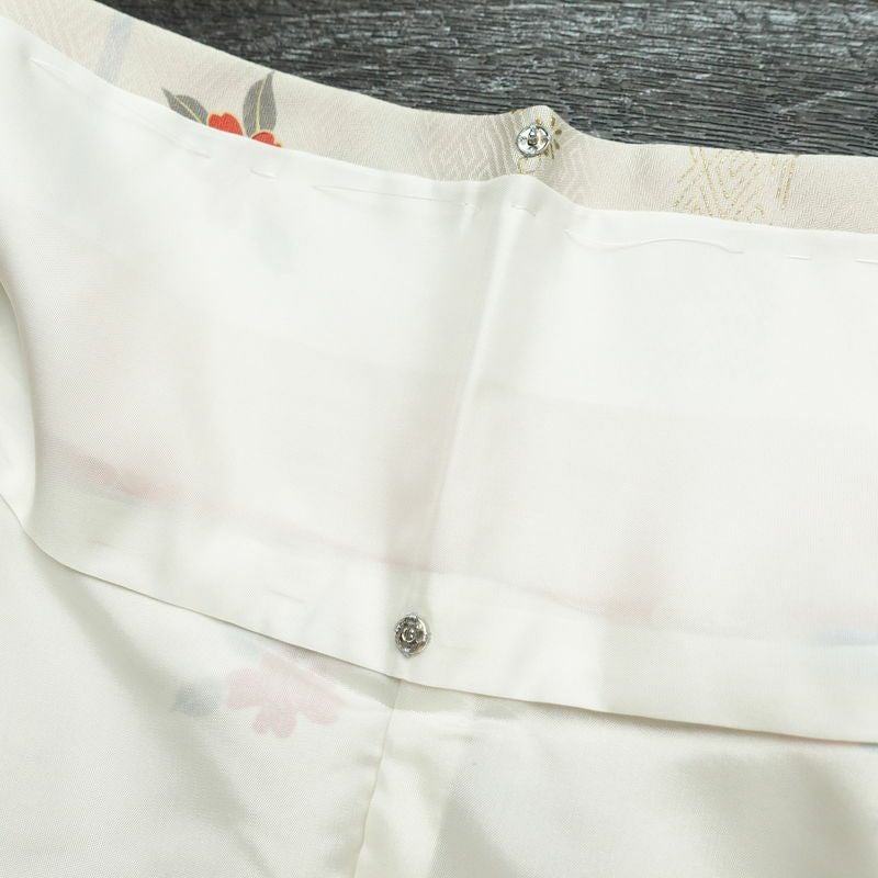 付け下げ しつけ糸付き 正絹 花柄 袷仕立て 身丈160cm 裄丈66cm 金彩 着物 グレージュ ベージュ_画像19