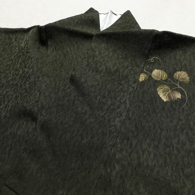 付け下げ 落款入り 正絹 木の葉・植物柄 袷仕立て 身丈157cm 裄丈67cm 箔 刺繍 金彩 フォーマル 着物 緑・うぐいす色_画像16