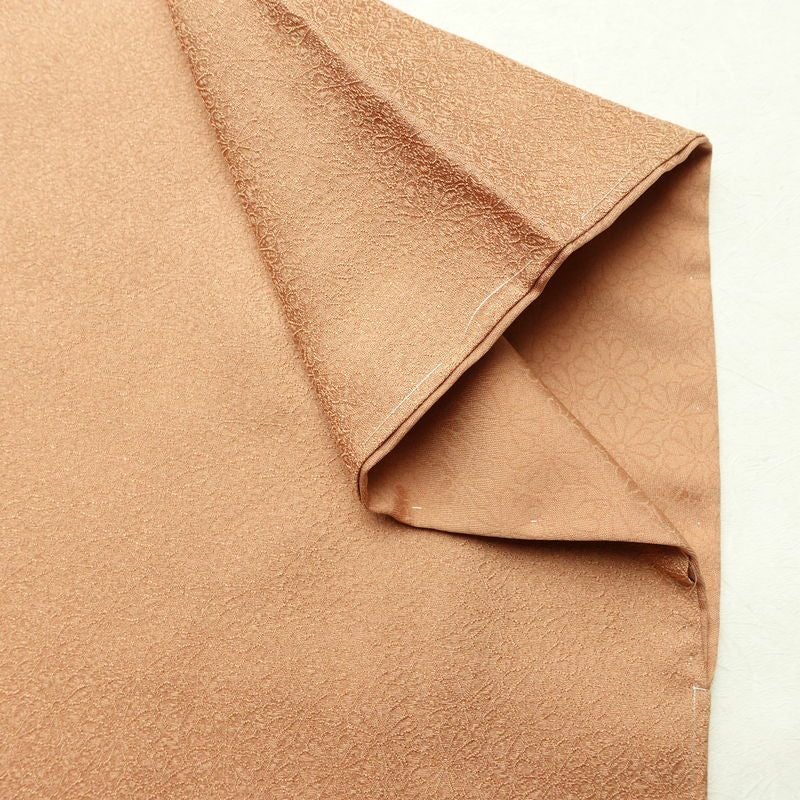 色無地 良品 一つ紋付き 正絹 花柄 袷仕立て 身丈158cm 裄丈64cm 一部しつけ糸付き フォーマル 着物 茶_画像15