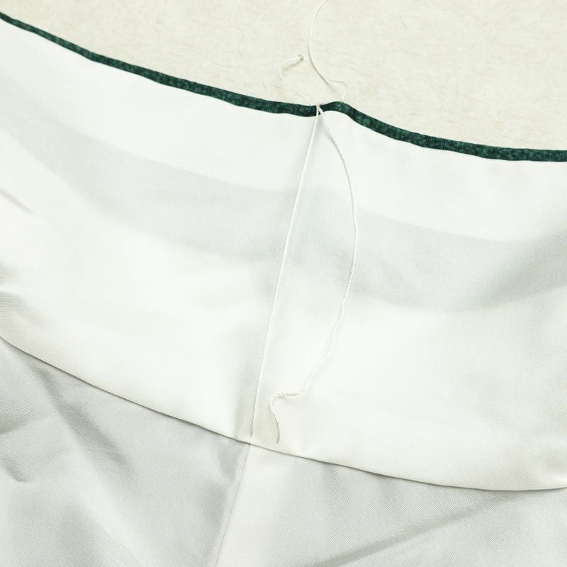 色無地 良品 一つ紋付き 正絹 チェック・格子柄 袷仕立て 身丈155cm 裄丈64cm フォーマル 着物 緑・うぐいす色_画像20