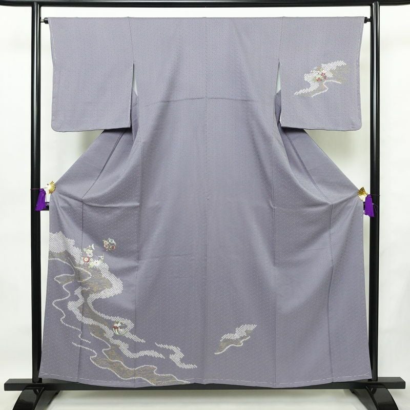 付け下げ 良品 しつけ糸付き 絞り 正絹 花柄 袷仕立て 身丈157.5cm 裄丈65.5cm 箔 金彩 フォーマル 着物 紫・藤色_画像1