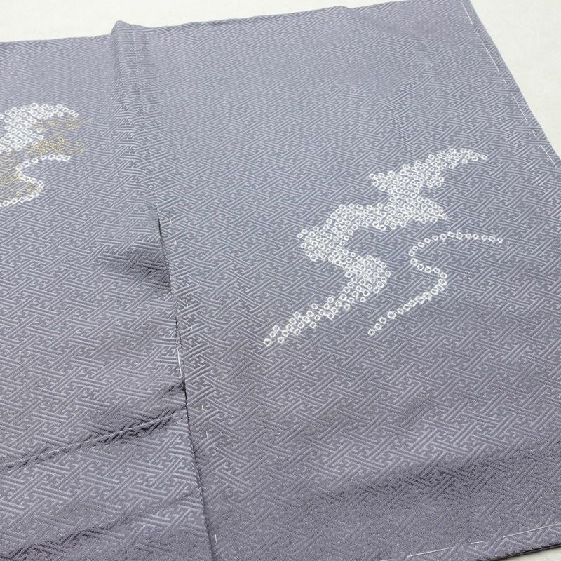 付け下げ 良品 しつけ糸付き 絞り 正絹 花柄 袷仕立て 身丈157.5cm 裄丈65.5cm 箔 金彩 フォーマル 着物 紫・藤色_画像13