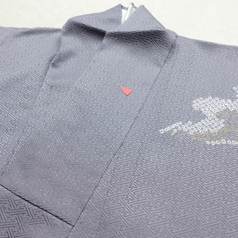 付け下げ 良品 しつけ糸付き 絞り 正絹 花柄 袷仕立て 身丈157.5cm 裄丈65.5cm 箔 金彩 フォーマル 着物 紫・藤色_画像16