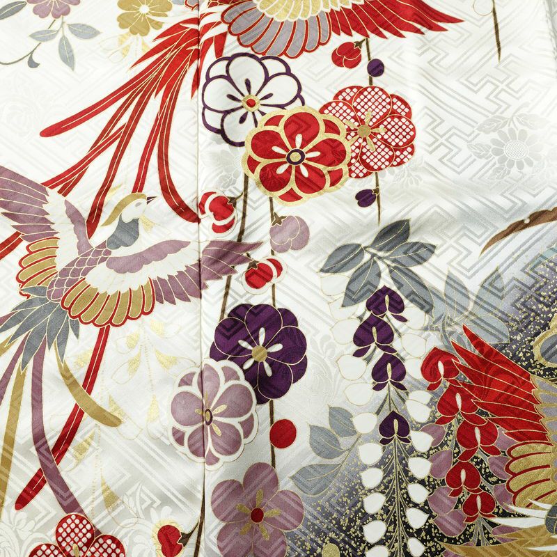 振袖 良品 綸子 正絹 古典柄 袷仕立て 身丈165.5cm 裄丈67cm 箔 金彩 フォーマル 着物 多色使い_画像6