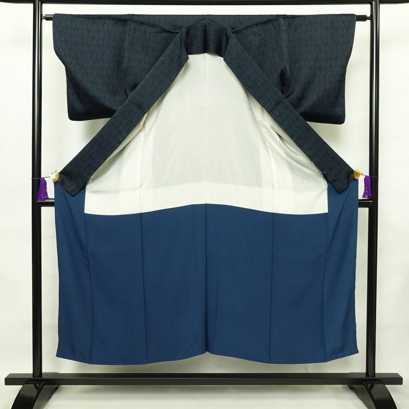 小紋 アンティーク風 混紡 幾何学柄・抽象柄 袷仕立て 身丈150.5cm 裄丈62cm 一部しつけ糸付き 着物 青・紺_画像3