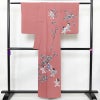訪問着 落款入り 関口遼一 十日町友禅 一つ紋付き 正絹 人物・動物柄 袷仕立て 身丈159cm 裄丈63.5cm フォーマル 着物 ピンク_画像2