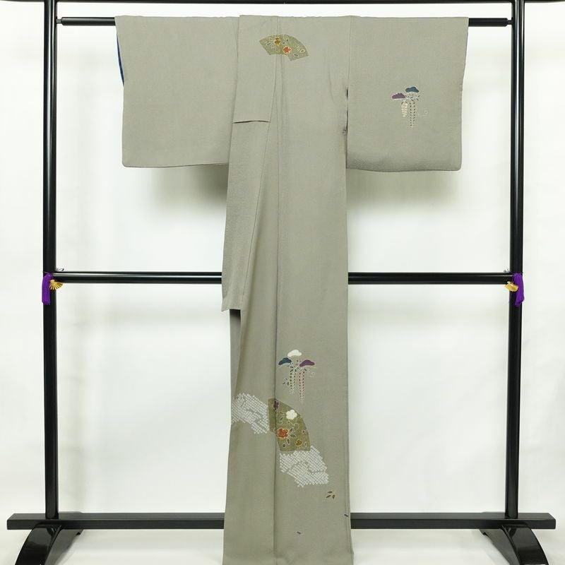 訪問着 正絹 古典柄 袷仕立て 身丈164.5cm 裄丈66.5cm 箔 金彩 フォーマル 着物 グレー_画像2