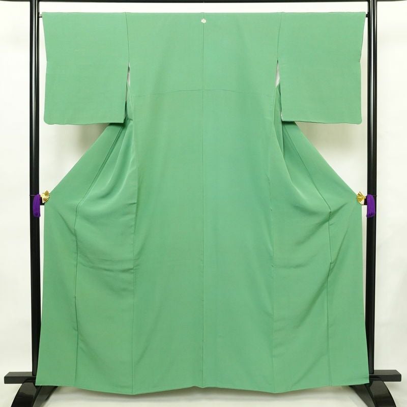 色無地 縮緬 一つ紋付き 正絹 無地 袷仕立て 身丈160.5cm 裄丈67cm 共八掛 フォーマル 着物 緑・うぐいす色_画像1