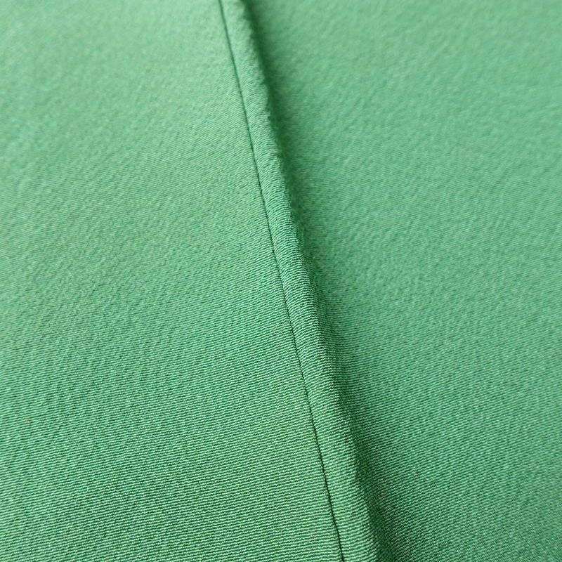 色無地 縮緬 一つ紋付き 正絹 無地 袷仕立て 身丈160.5cm 裄丈67cm 共八掛 フォーマル 着物 緑・うぐいす色_画像8