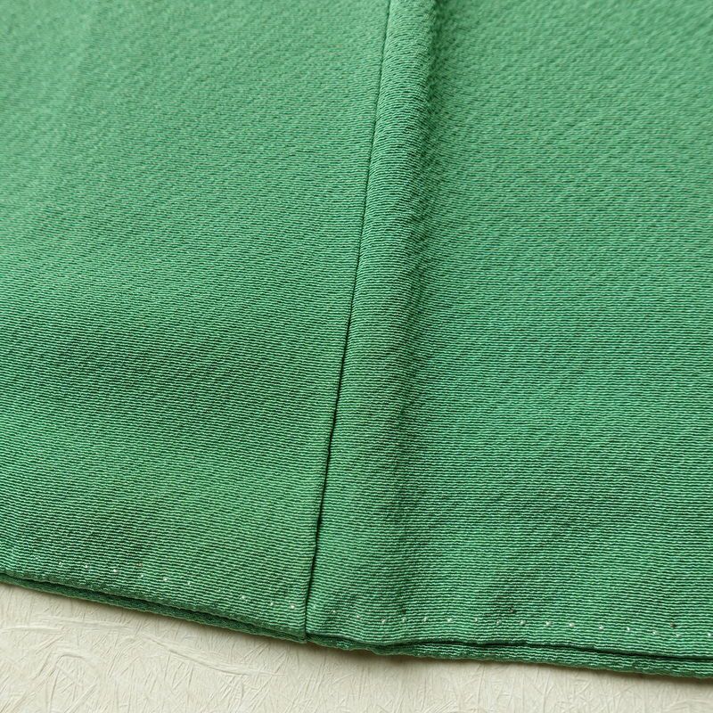 色無地 縮緬 一つ紋付き 正絹 無地 袷仕立て 身丈160.5cm 裄丈67cm 共八掛 フォーマル 着物 緑・うぐいす色_画像9