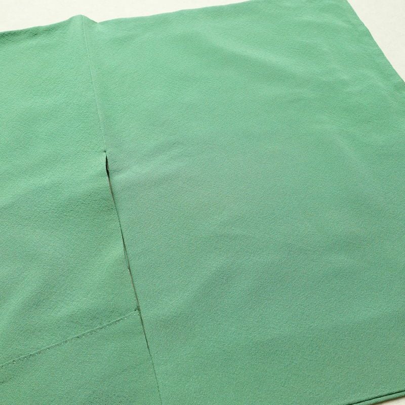 色無地 縮緬 一つ紋付き 正絹 無地 袷仕立て 身丈160.5cm 裄丈67cm 共八掛 フォーマル 着物 緑・うぐいす色_画像14