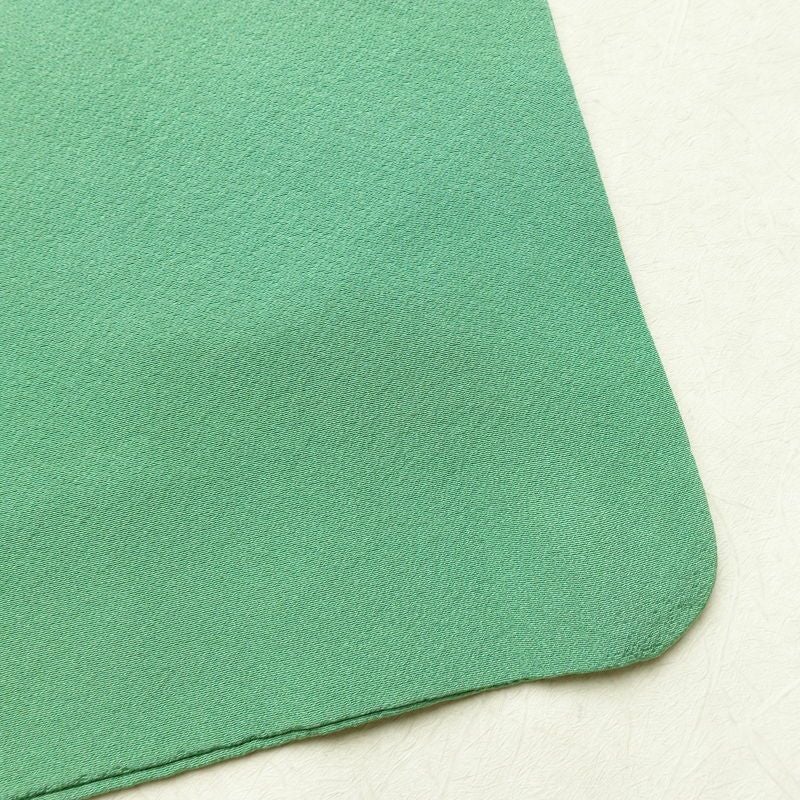 色無地 縮緬 一つ紋付き 正絹 無地 袷仕立て 身丈160.5cm 裄丈67cm 共八掛 フォーマル 着物 緑・うぐいす色_画像16